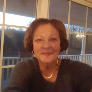 Meet your Posher, Teresa